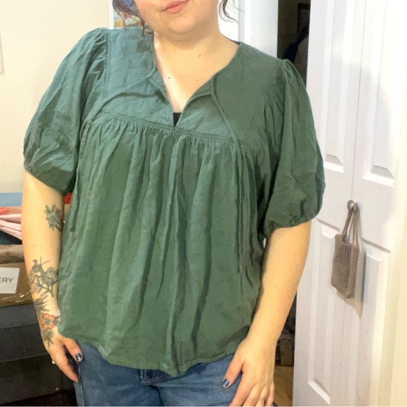 Green Boho Blouse, quilted peasant top - Picture 4 of 6